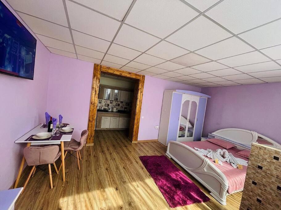 Lavender Luxury Apartment Oradea Exterior photo